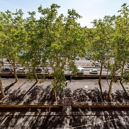 High-End Apartment Overlooking The Quays Ail Lyon Exterior photo