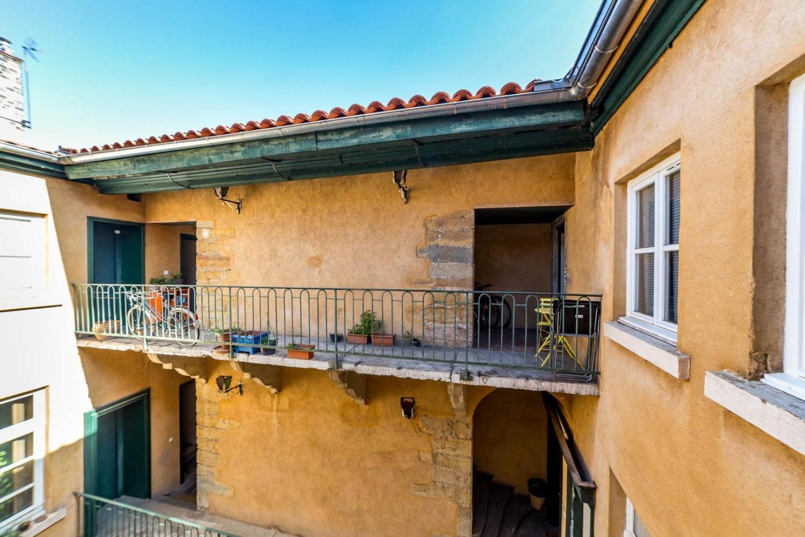 High-End Apartment Overlooking The Quays Ail Lyon Exterior photo